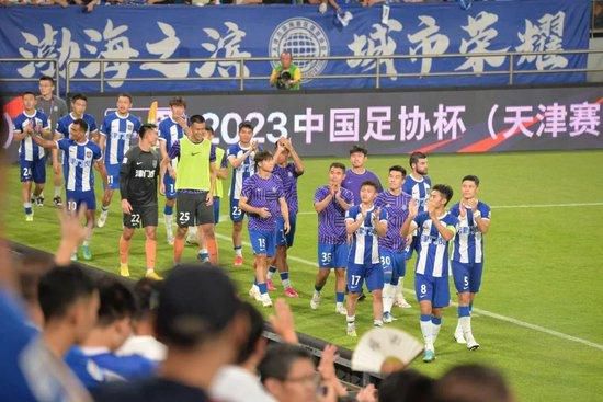 老师解胸罩喂我吃奶
