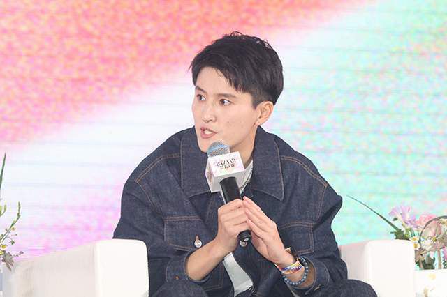 屈服夸下的绿妻
