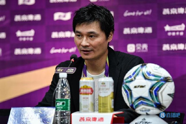 美女没穿内裤