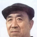 饭桌之下
